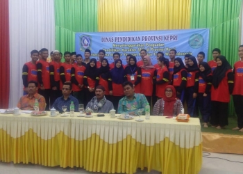 29 Murid SMA Asal Tanjungpinang Diwisuda Guru Besar Yayasan Al Azizu TWI