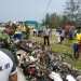 Gotong Royong Bersihkan Sampah Laut Akibat Kebakaran Rumah di Penagi