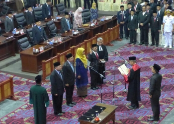 Ketua DPRD Provinsi Kepri, Jumaga Nadeak Kembali Terpilih