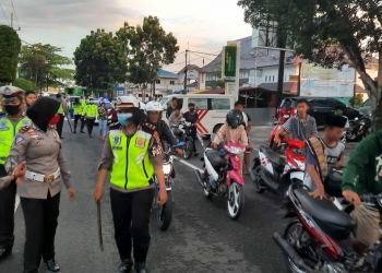 Balap Liar: Tidak Menghiraukan Physical Distancing, Meresahkan Warga & Berpotensi Terjadi Kecelakaan