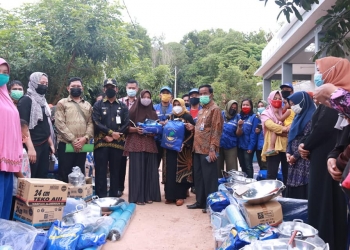 Dinsos Tanjungpinang Salurkan Bantuan Bencana Dari Kemensos RI