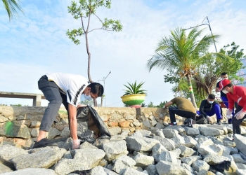 Kegiatan Bakti Sosial & Pembagian Masker Bersama Bupati Karimun