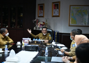 Gubernur Ansar Perintahkan Bantuan Masyarakat Harus Tersalur Cepat dan Diprioritaskan