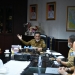 Gubernur Ansar Perintahkan Bantuan Masyarakat Harus Tersalur Cepat dan Diprioritaskan
