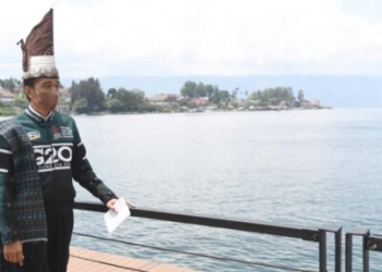 Presiden Jokowi Tinjau Penataan Kawasan Pantai Bebas Parapat