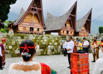 Resmikan Penataan Huta Siallagan, Presiden: Tertata Rapi dan Berkelas