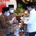 Presiden Serahkan Zakat kepada Baznas
