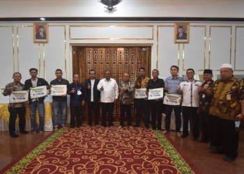 Sebagai Apresiasi Bupati Karimun Beri Bonus Atlet Peraih Medali PON dan Peparnas Papua