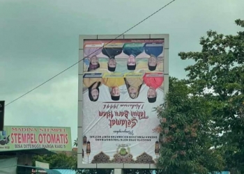 Plt Sekwan: Awalnya Baleho Itu Sempat Dicuri dan Dipasang Kembali Sama Orangnya yang Sedang Mabuk