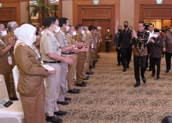 Presiden Ajak Semua Kementerian, Lembaga, hingga Kepala Daerah Kompak Tangani Inflasi