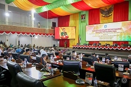 DPRD Kepri Laksanakan Rapat Paripurna Penyampaian Nota Keuangan TA 2023 ke-12