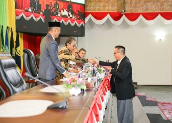 Pandangan Umum Fraksi DRPD Kepri Terhadap Nota Keuangan dan Ranperda APBD TA 2023