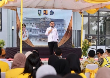 Berbagi Cerita, Gubernur Ansar Merasa Bahagia Bernostalgia dengan Mahasiswa STISIPOL