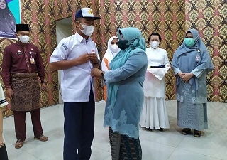 Peduli Dunia Pendidikan, Sebentar Lagi Pemko Tanjungpinang Bagikan Seragam Gratis SD SMP