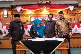 Walikota dan DPRD Tanjungpinang: Tandatangani Perda Pelestarian Cagar Budaya dan Pemukiman Kumuh