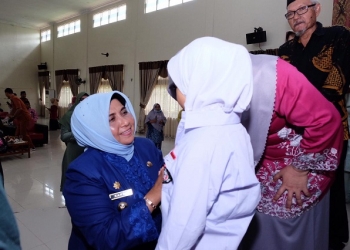 Konsisten Melakukan Program Pro Rakyat, Rahma: Seragam Gratis 2022 Semua Sudah Dibagikan ke 7514 Siswa