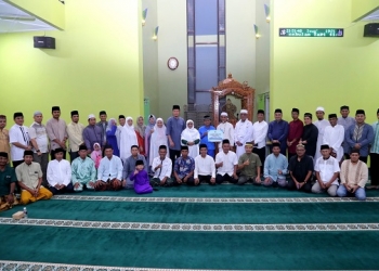 Bersafari Ramadhan di Masjid Abbas Thalib, Wako Rahma Sampaikan Program yang Dilaksanakan