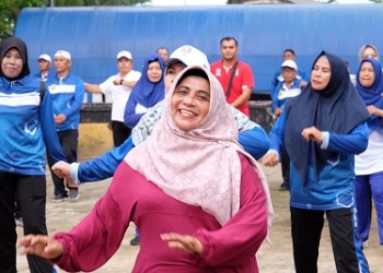 Semangat Olahraga Bersama Forum RT RW, Rahma Sebut Kegiatan yang Bermanfaat Sehat