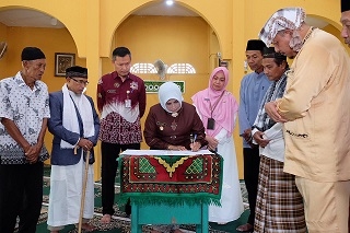 Penandatanganan dan Penyerahan Dokumen, Rahma Serahkan Hibah Lahan Masjid At Taubah Cenderawasih