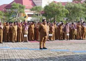 Jadi Pembina Apel Pagi, Bupati Bintan: Absensi Adalah Indikator Kedisiplinan Harus Ditingkatkan