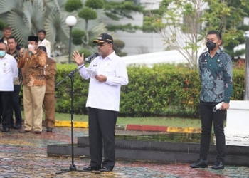 Serahkan SK CPNS dan P3K, Bupati Karimun Pesan Utamakan Pelayanan ke Masyarakat