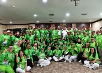 200 Penggiat Olahraga Masyarakat, Ansar Lepas Peserta Fornas VII 2023 ke Bandung dan Jawa Barat