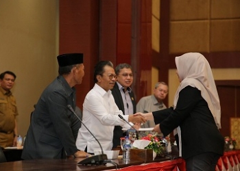 Pendapat Akhir Fraksi DPRD Terhadap Ranperda LPP-APBD Provinsi Kepri TA 2022