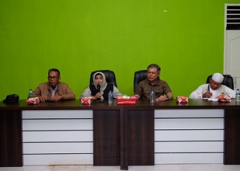 Tingkatkan Produktivitas Melaut, 42 Nelayan Penyengat Terima Bantuan Alat Tangkap Ikan
