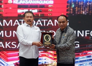 Silaturahmi: Menteri Kominfo Melalukan Kunjungan dan Konsultasi ke Jaksa Agung