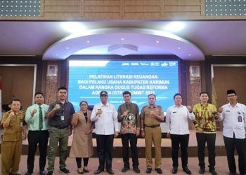 Buka Seminar Literasi Keuangan bagi Pelaku Usaha, Anwar Hasyim Harap UMKM dapat Menyerap Tenaga Kerja