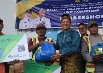 Gratis, 196 Juru Parkir se-Tanjungpinang Didaftarkan Menjadi Peserta BPJS Ketenagakerjaan
