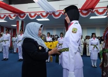 Pemasangan Kendit pada Pengukuhan Paskibraka, Rahma: Momentum Menumbuhkan Rasa cinta Tanah Air