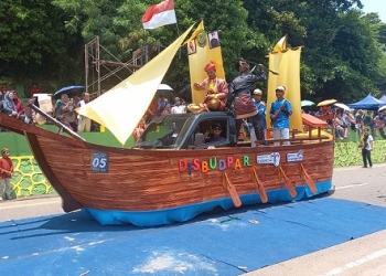 Pawai Budaya Nusantara dan Mobil Hias Ramaikan Kawasan Tepi Laut Tanjungpinang