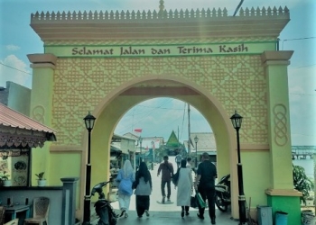 Penyengat English Club Buka Peluang Pemuda Penyengat Jadi Pemandu Wisata Bagi Turis Asing