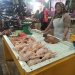 Harga Daging Ayam Kembali Naik Rp2 Ribu di Pasar Bincen, Pedagang: Stok Ayam Terbatas