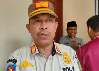 Minta Difotokan, Satpol PP akan Terapkan Perda Bagi yang Membuang Sampah di Pinggir Jalan