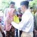 Program Perdana dari Kemensos, Hasan Menyerahkan Bantuan Permakanan untuk Lansia Keluarga Tunggal