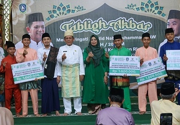 Hadiri Tabligh Akbar, Ansar Serahkan Program Kepri Cerdas untuk Siswa SMA Bintan dan Tanjungpinang