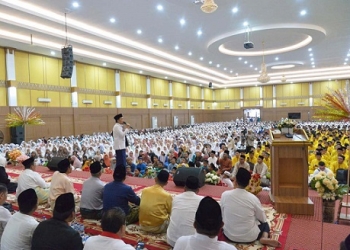 Ribuan Guru dan Siswa SMA-SMK se-Batam Ikuti Tabligh Akbar, Ansar Apresiasi Acara Disdik Kepri