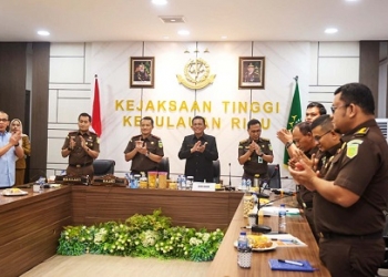 Penandatanganan MoU dengan Kejaksaan, Kini Perangkat Desa se-Kepri Punya Wadah Konsultasi Hukum