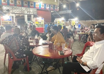 Nonton Bareng di Kopi Aceh 99 Batam, Ansar Dukung Timnas di Piala Dunia Melawan Ecuador