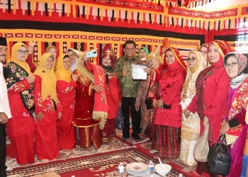 Silaturahmi dengan IKLA, Ansar Sebut akan Bangun Akses Jalan Rumah Gadang di Batam