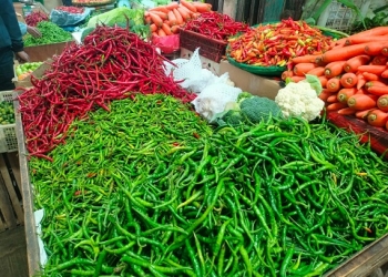 Jelang Akhir Tahun Harga Cabai di Pasar Bincen Mulai Membaik