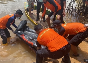 Tersangkut di Akar Bakau, Jasad Remaja Ditemukan Sudah Menggelembung dan Kedua Tangannya Hilang