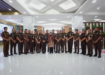 Mensos Risma Mengapresiasikan Keberhasilan Program Kejaksaan Tinggi Kepri