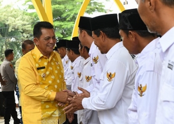 Pengukuhan Apdesi Kabupaten Karimun, Ansar Harap Para Kades Terus Memajukan Pembangunan Desanya