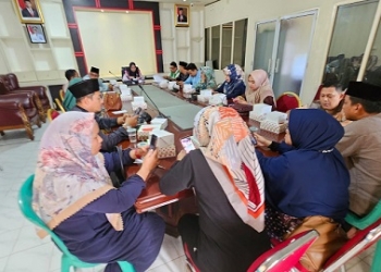Bersama Pihak Kelurahan, Dinas Sosial Tanjungpinang Gelar Rakor Persiapan Pembagian Bantuan Warga Miskin