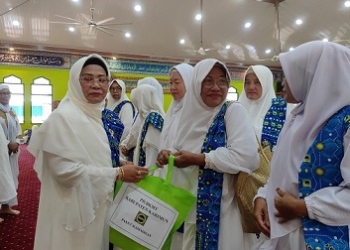Mendorong Perempuan Gemar Baca Alquran, BKMT Kabupaten Karimun Gelar Khataman Alquran