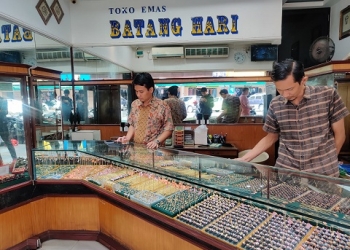 Harga Masih Tinggi, Tren Warga Jual Emas Meningkat Hingga 200 Persen