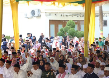 Bupati Rafiq Lepas Keberangkatan Jemaah Haji Kabupaten Karimun
